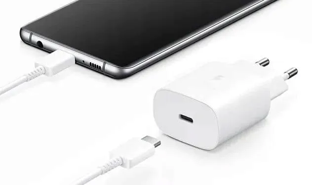 ladowarka-samsung-super-fast-charge-a40s-a70-s10-e-kolor-bialy