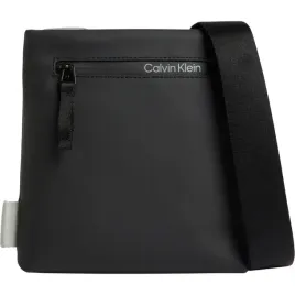 calvin-klein-torba-listonoszka-rubberized-czarna