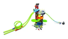 maisto-tor-petlami-garazem-5-poziomowym-i-autkami