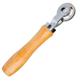rolka-do-latek-z-lozyskiem-4-mm-drewniana-raczka