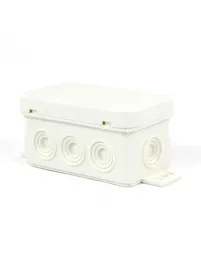 puszka-natynkowa-ip54-80x45x41-8-wlot-biala