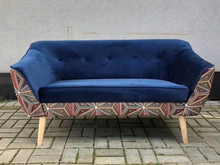 sofa-melvi-3-osobowa-kolor-obicia-rozowy