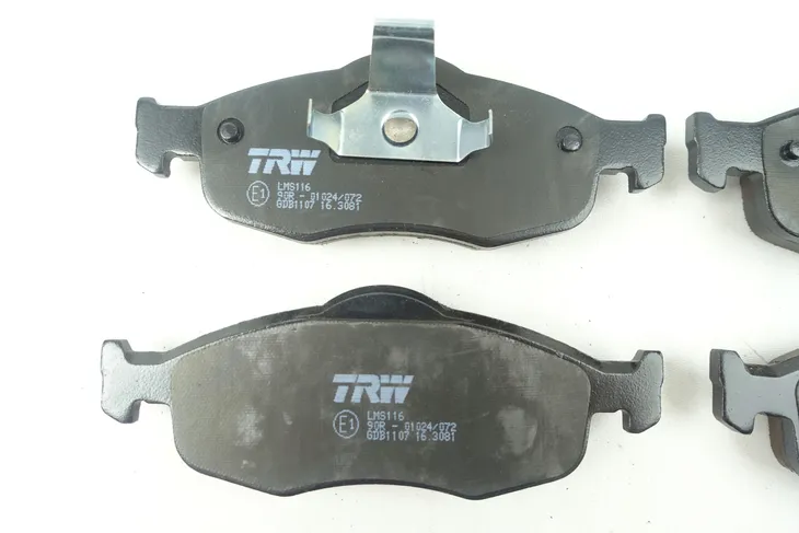 trw-gdb-1107-klocki-hamulcowe-przednie-grubosc-18-5-mm