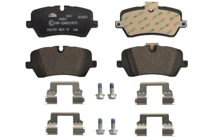 klocki-ham-tyl-range-rover-iv-12-jakosc-czesci-zgodnie-z-gvo-q-oryginal-z-logo-producenta-czesci-oem-oes