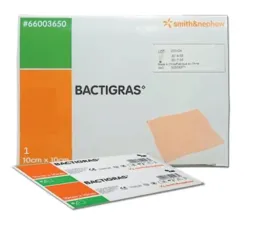 opatrunek-antyseptyczny-bactigras-10x10-cm-1-szt