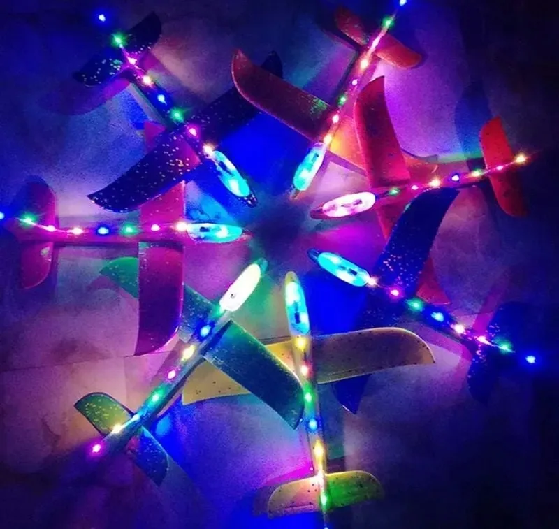 ag667a-samolot-styropianowy-47-cm-z-led