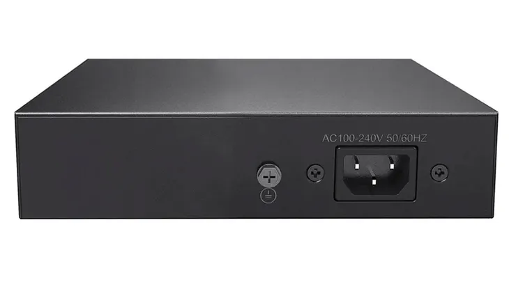 switch-do-kamer-ip-4x-poe-2xuplink-65w-extend-250m-liczba-portow-6