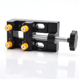 metalowe-imadlo-stolowe-modelarskie-rozstaw-55mm