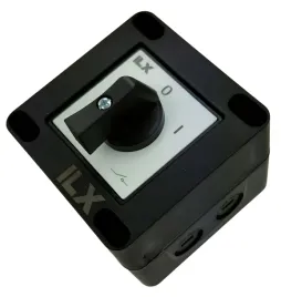 lacznik-krzywkowy-10a-0-1-3f-w-obudowie-ip65