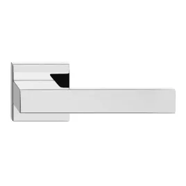 klamka-total-chrom-szyld-kwadratowy