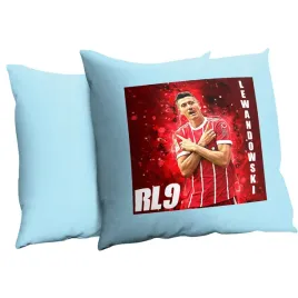 poduszka-jasno-niebieska-lewandowski-03-prezent