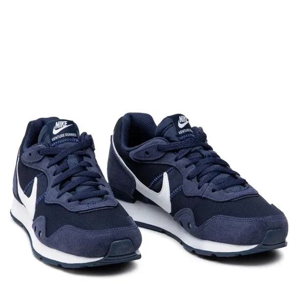 buty-nike-venture-runner-ck2944-400-granatowe-425-wzor-dominujacy-bez-wzoru