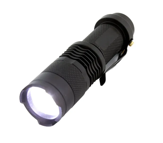 zd75-latarka-led-cree-q5-material-aluminium