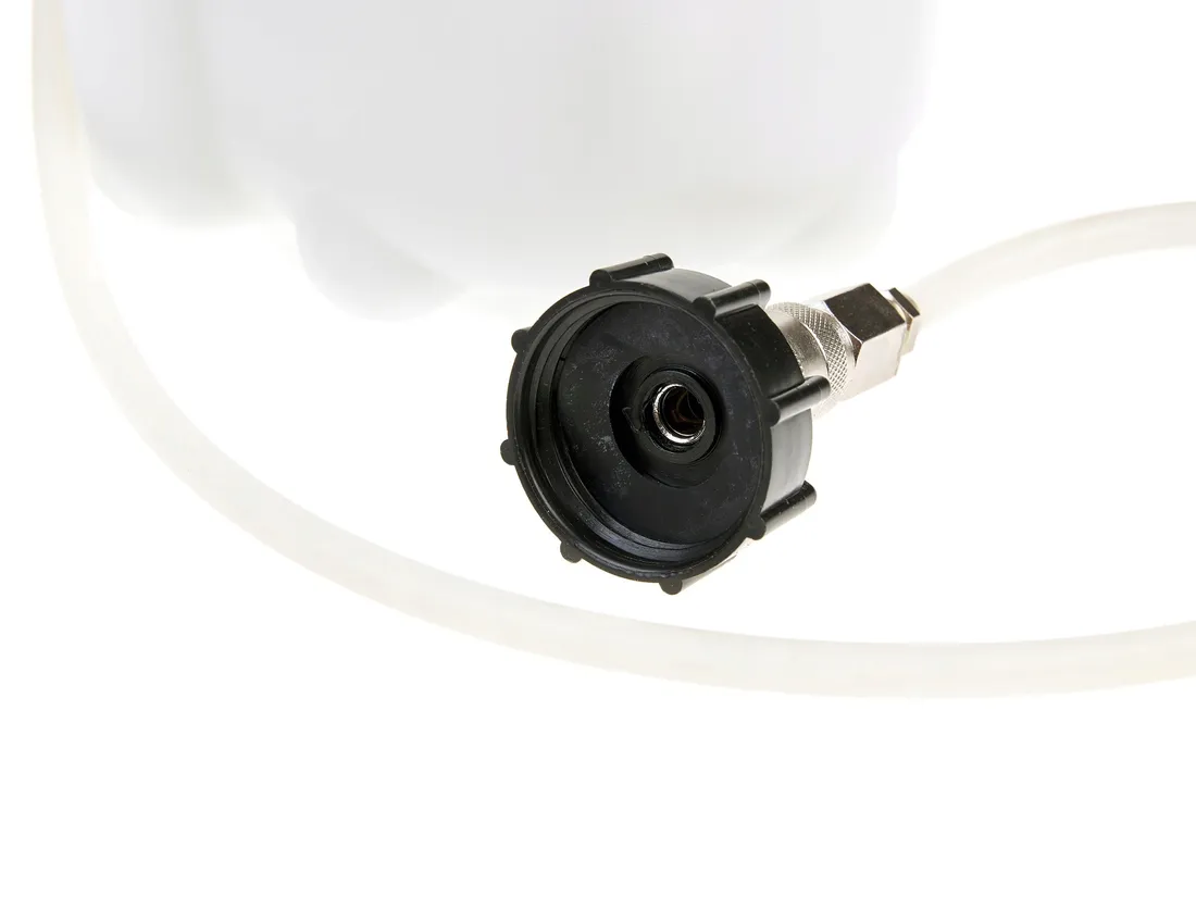 zestaw-odpowietrzania-hamulcow-wysysarka-przyrzad-wymiany-plynu-hamulcowego