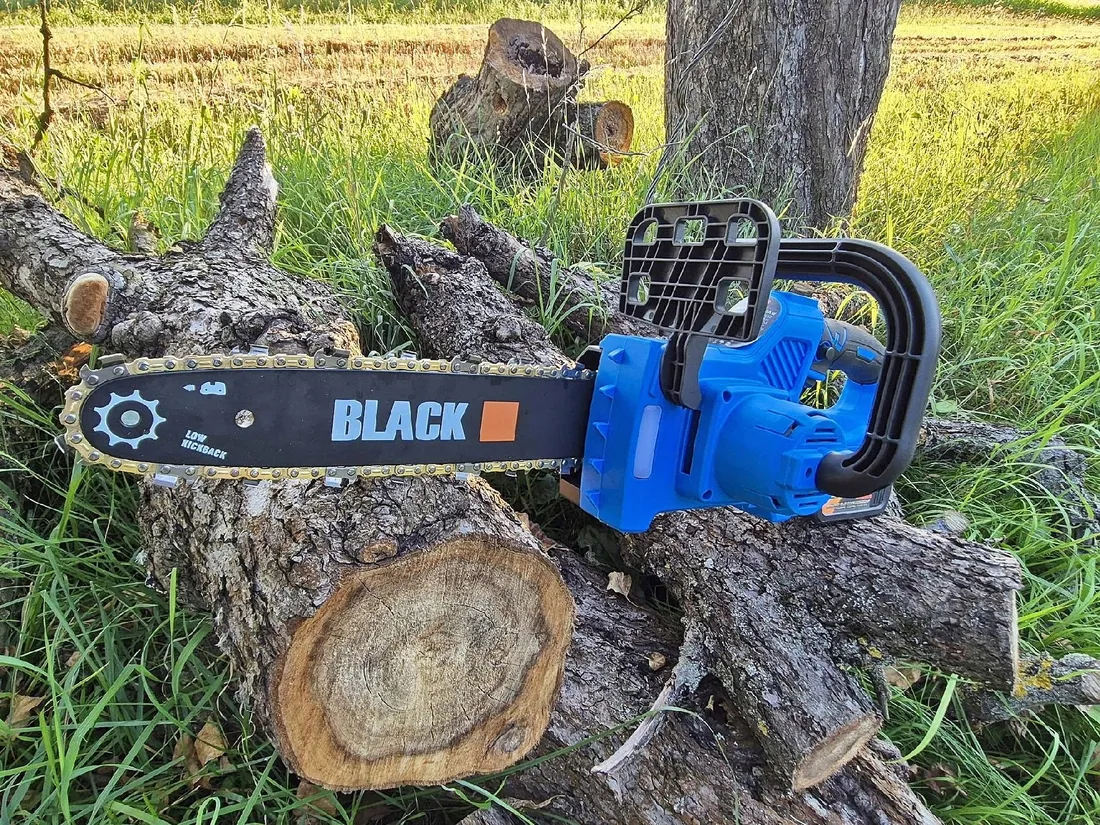 bezszczotkowa-pilarka-lancuchowa-pila-akumulatorowa-do-drzewa-36cm-2x-4ah