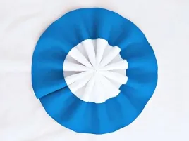 duza-kokarda-maryjna-rozeta-bialo-niebieska-20cm