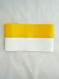 opaska-na-reke-zolto-biala-koscielna-papieska