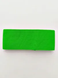 zielona-elastyczna-opaska-na-ramie-zielony-neon