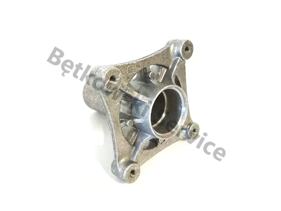 obudowa-adaptera-husqvarna-yth-4-sruby-zamiennik-stan-nowy