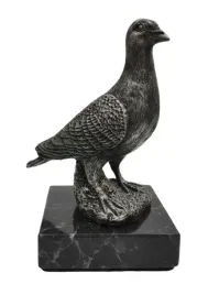 figura-golebia-odlewany-statuetka-lotnik-przodownik-19x13-cm-opis