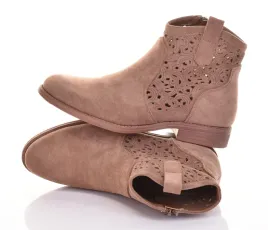 eleganckie-damskie-botki-zamszowe-azurowe-plaski-obcas-modne-bezowe