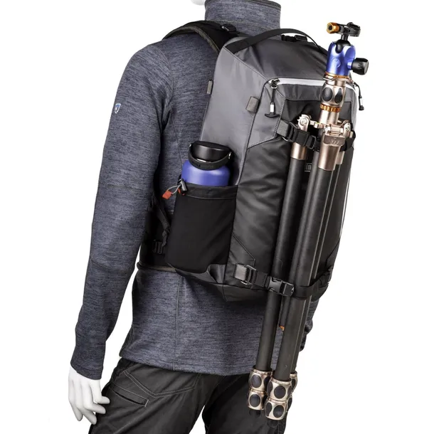 thinktank-photocross-15-backpack-carbon