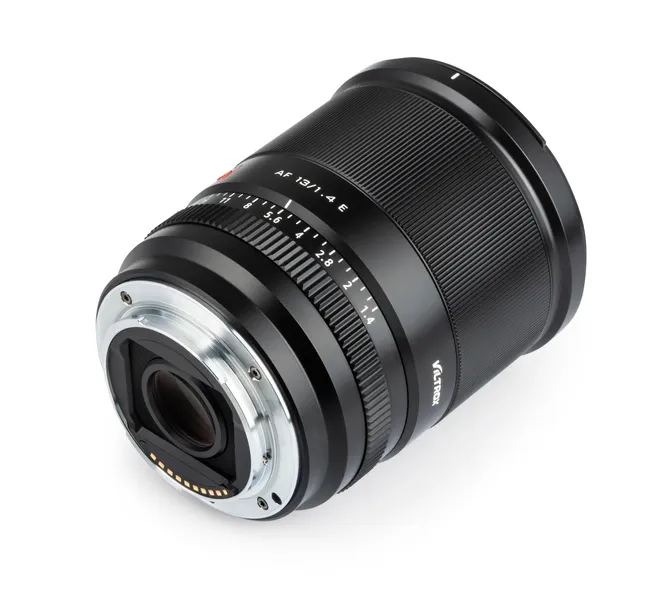 viltrox-af-13mm-f1-4-sony-e-obiektyw-do-matryc-aps-c