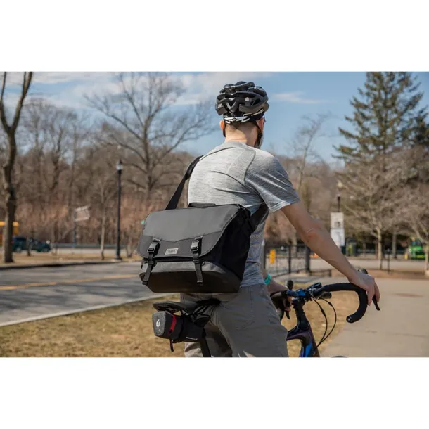 tenba-dna-13-dslr-messenger-black