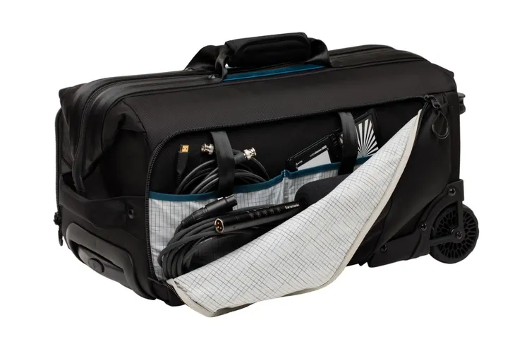 tenba-cineluxe-roller-24-black