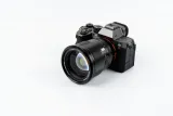 viltrox-af-75mm-f1-2-sony-e-pro