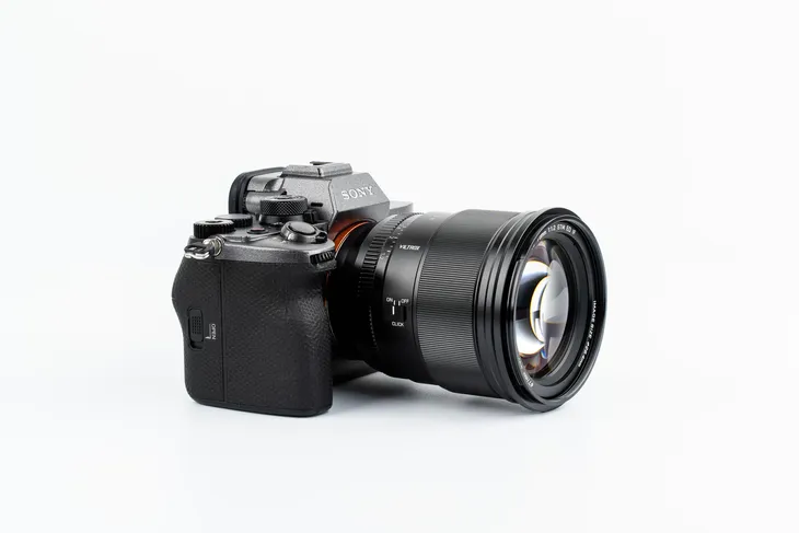 viltrox-af-75mm-f1-2-sony-e-pro