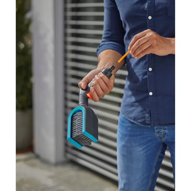gardena-cleansystem-jalousie-brush