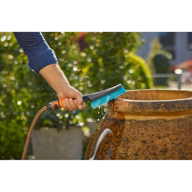 gardena-cleansystem-hand-brush-s-hard