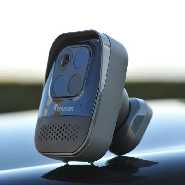 toucan-wireless-security-camera-pro-with-radar-motion-detection