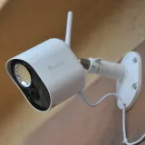 toucan-security-light-camera-with-radar-motion-detection
