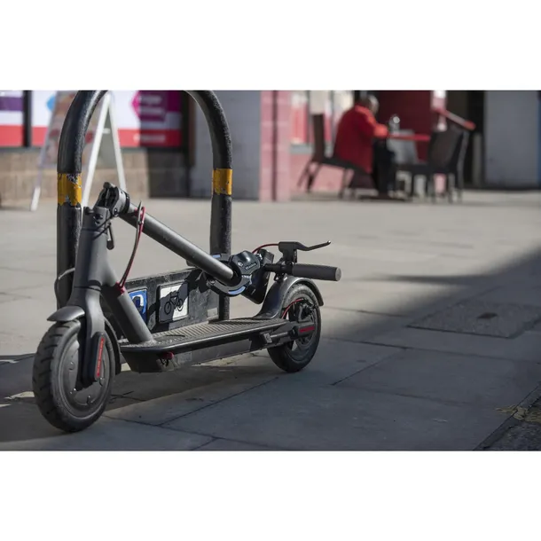 master-lock-street-cuff-with-key-short-8200eurdpro
