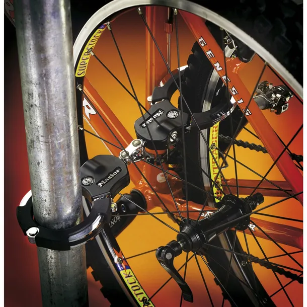 master-lock-street-cuff-with-key-short-8200eurdpro