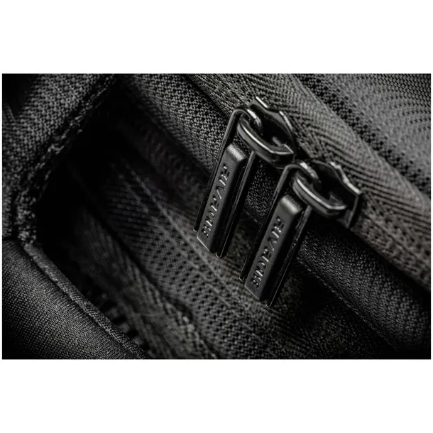 rivacase-7470-dslr-sling-case-black