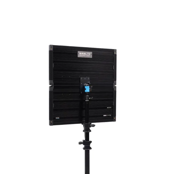 nanlite-pavoslim-240c-full-color
