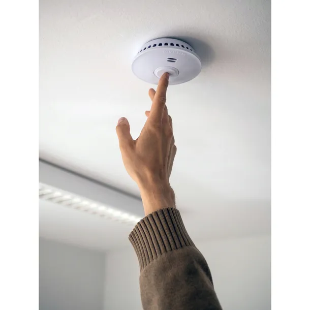 brennenstuhl-wifi-smoke-detector