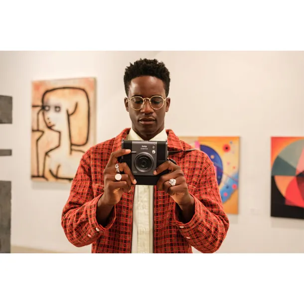 fujifilm-instax-wide-evo