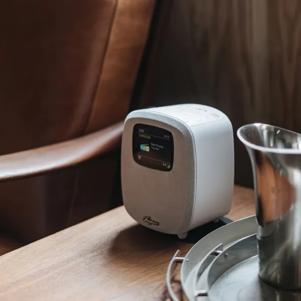 sangean-dcr-83-atomic-83-white