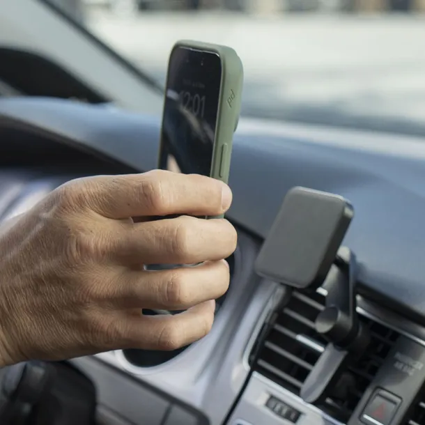 peak-design-mobile-car-mount-vent-charging-v2