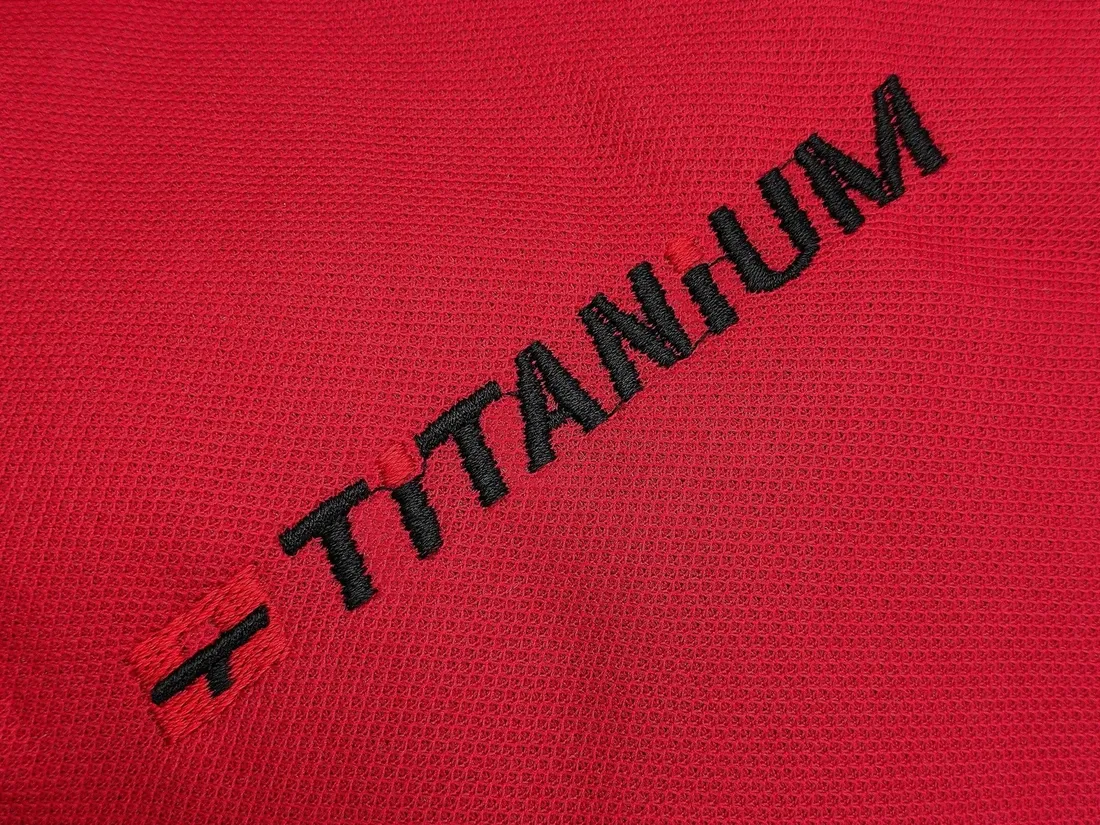 pokrowce-titanium-gratis-do-vw-new-beetle-stan-nowy