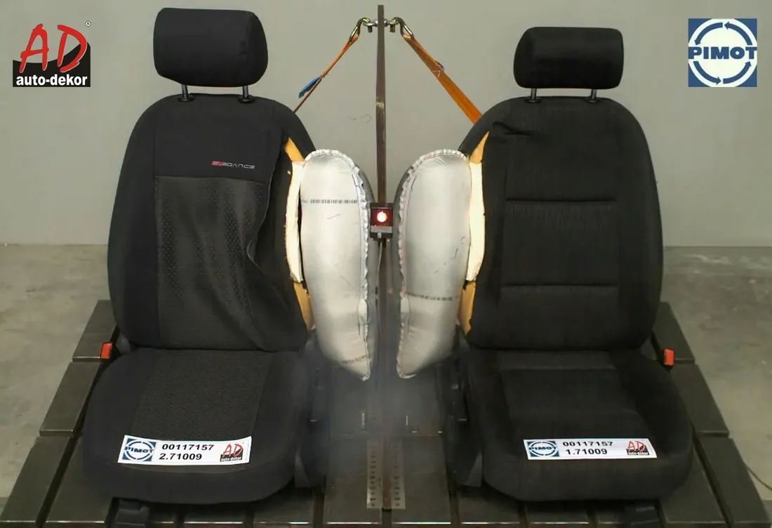 pokrowce-elegance-unp4-do-vw-beetle-stan-nowy