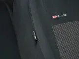 dacia-duster-pokrowce-elegance-unp3-auto-dekor-cechy-dodatkowe-szwy-otwory-na-poduszki-powietrzne-dostep-do-podlokietnika