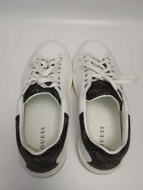 sneakersy-guess-biale-rozmiar-42