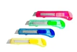 painter-noz-nozyk-do-tapet-18mm-noz0275-marka-painter