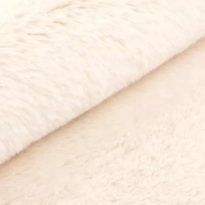 pufa-ala-noga-biala-bunny02