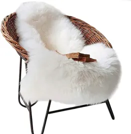 skora-owcza-sztuczne-futerko-salon-120-cm